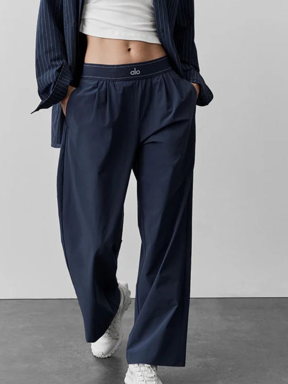 Alo Yoga Daily Commute Casual Navy Blue Pants New With Tags Regular 30" Inseam🥰